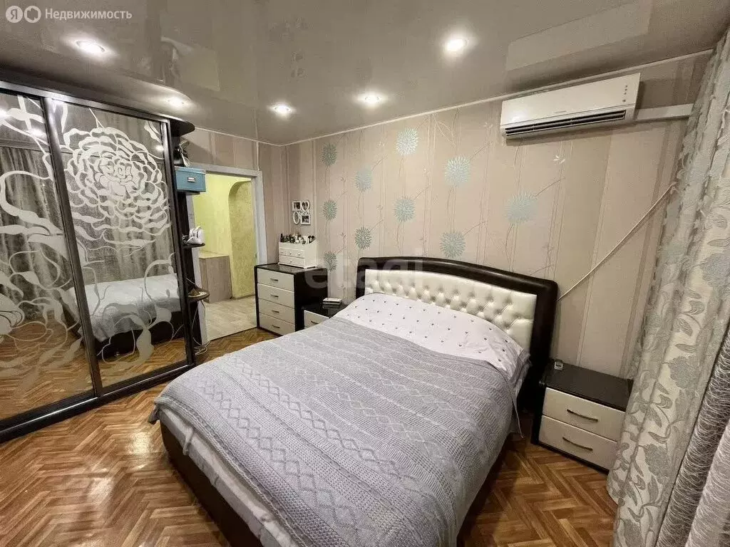 3-комнатная квартира: Тольятти, проспект Степана Разина, 63 (67.6 м) - Фото 0