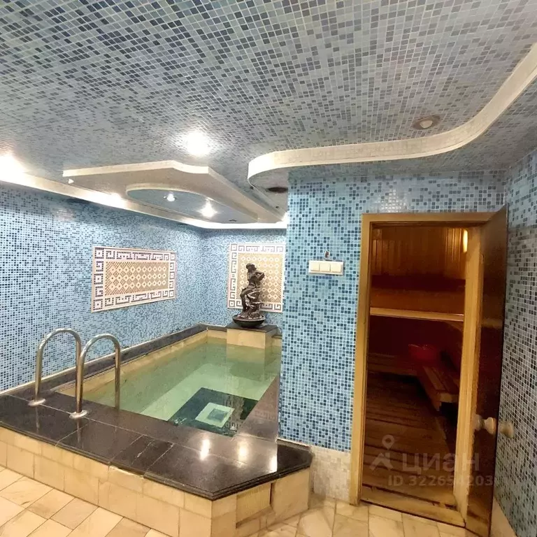 Дом в Новосибирская область, Новосибирск ул. Жуковского, 8 (350 м) - Фото 1