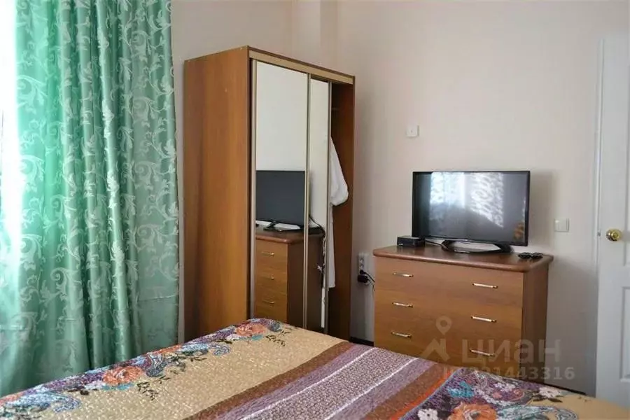 Комната Приморский край, Владивосток ул. Гамарника, 1 (35.0 м) - Фото 1