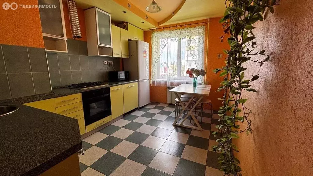 3-комнатная квартира: Балаково, Степная улица, 80 (63 м) - Фото 0