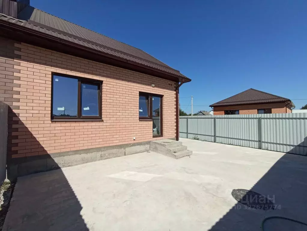 Дом в Краснодарский край, Динской район, с. Красносельское  (65 м) - Фото 1