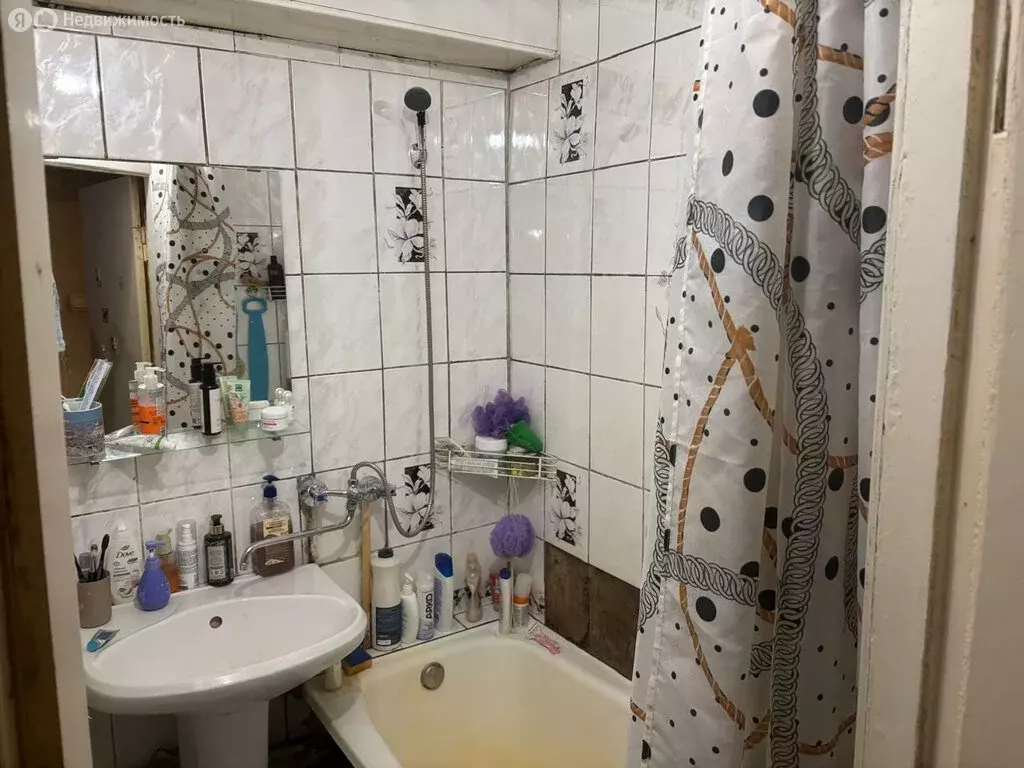 3-комнатная квартира: Екатеринбург, улица Фурманова, 61 (57.3 м) - Фото 0