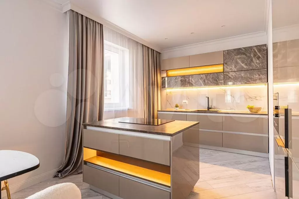 3-к. квартира, 70 м, 18/19 эт. - Фото 0