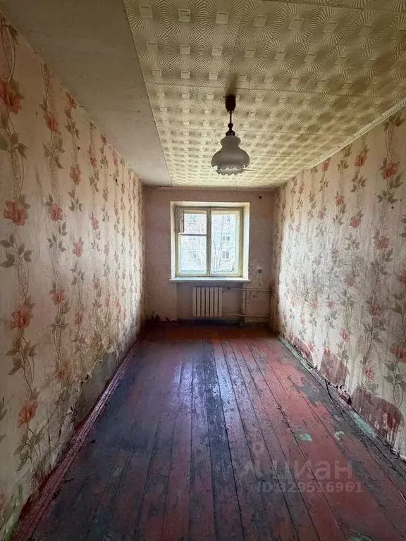 Комната Чувашия, Новочебоксарск Молодежная ул., 8 (11.4 м) - Фото 1
