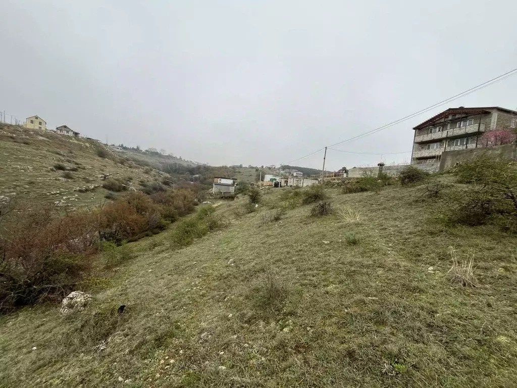 Участок в Севастополь ул. Василия Колодкина (5.5 сот.) - Фото 1