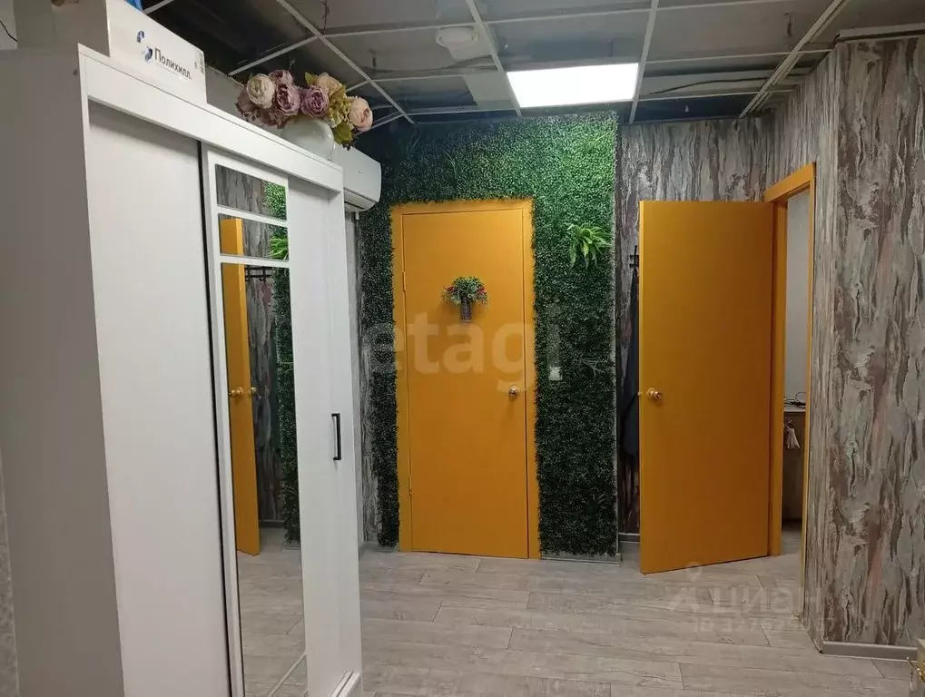 Офис в Алтай, Горно-Алтайск ул. Петра Сухова (41 м) - Фото 2