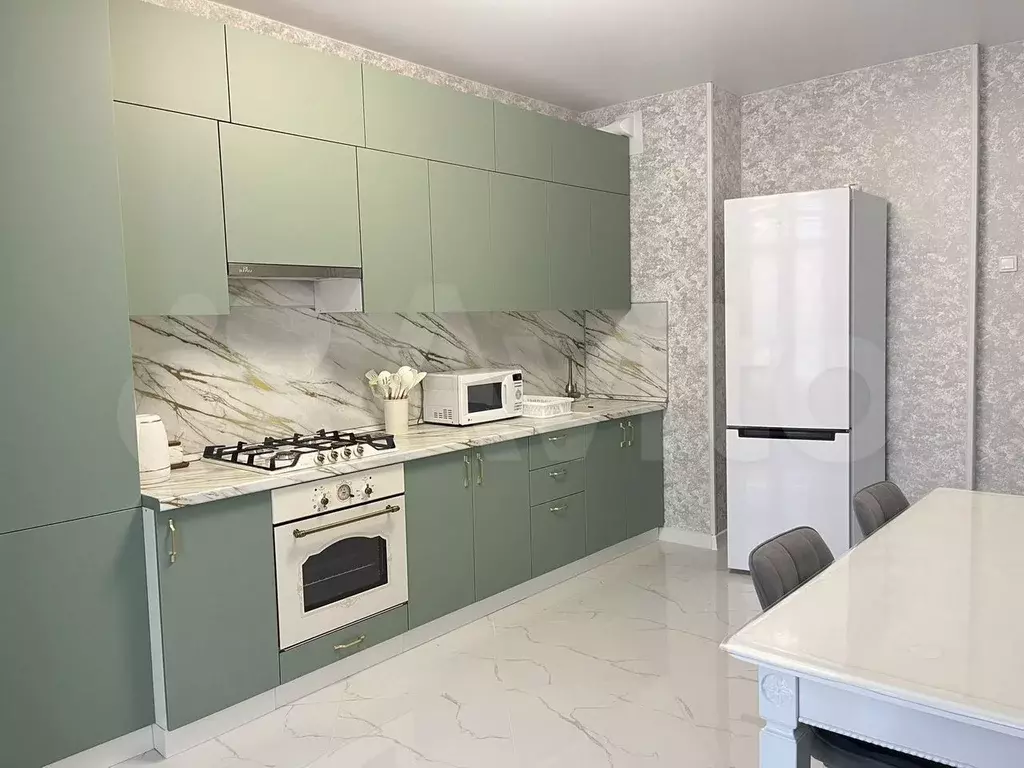 2-к. квартира, 60 м, 4/14 эт. - Фото 1