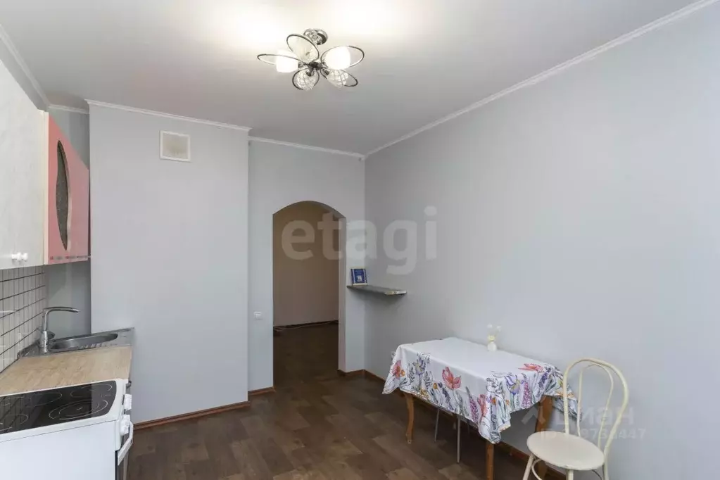 1-к кв. Тюменская область, Тюмень ул. Прокопия Артамонова, 8 (40.7 м) - Фото 1