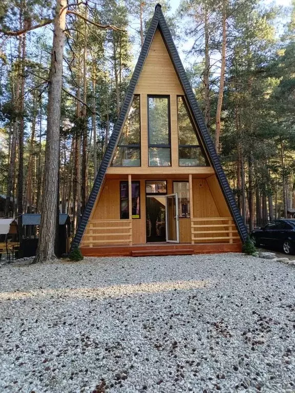 Дом в Кабардино-Балкария, Эльбрусский район, с. Эльбрус ул. ... - Фото 2