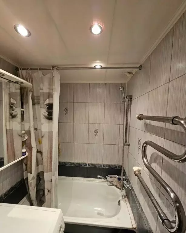 2-к кв. Белгородская область, Старый Оскол Весенний мкр, 3 (47.0 м) - Фото 1