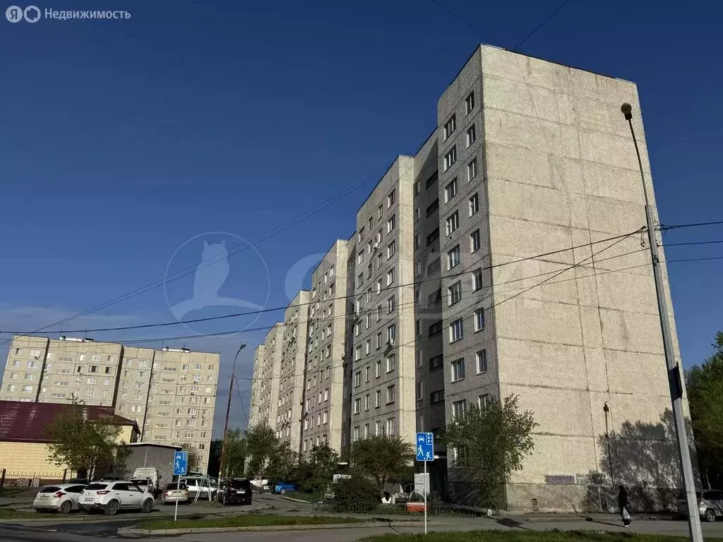 3-комнатная квартира: Тюмень, улица Воровского, 33 (68.6 м) - Фото 1