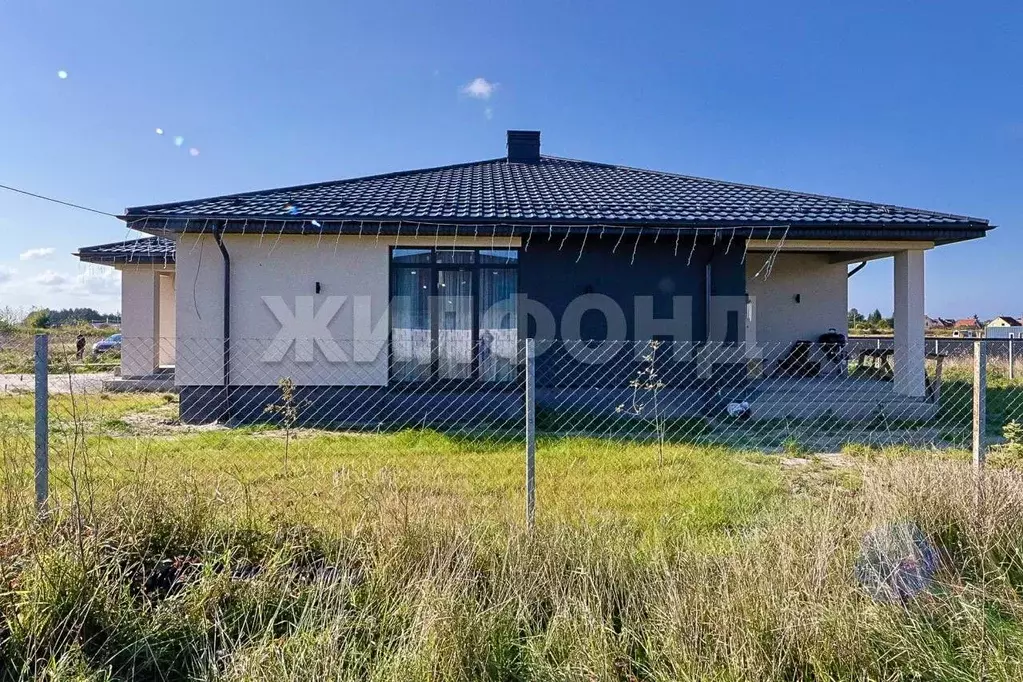 Дом в Калининградская область, Зеленоградск ул. Юбилейная (199 м) - Фото 1