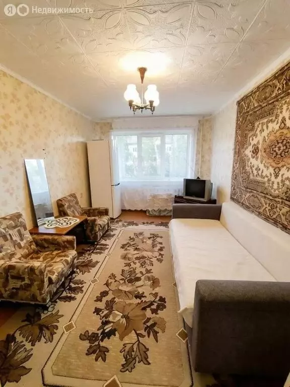 2-комнатная квартира: Усть-Илимск, улица Романтиков, 11 (44 м) - Фото 1