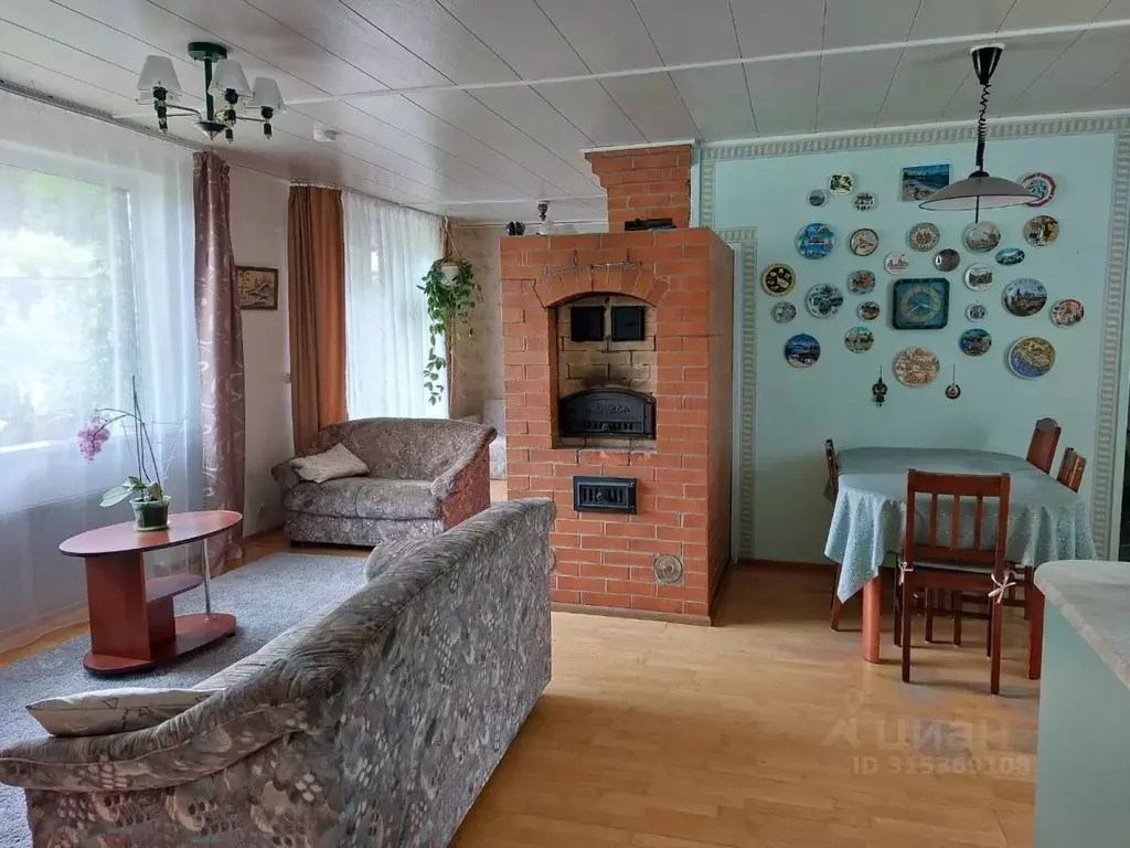 4-к кв. Карелия, Сортавала ул. Матросова, 3А (90.7 м) - Фото 0