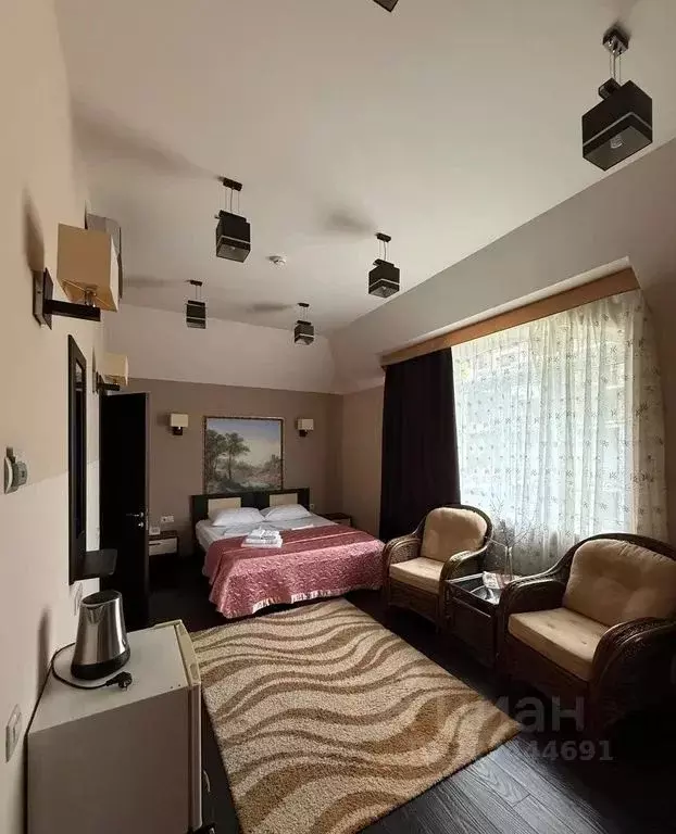 Комната Ставропольский край, Кисловодск ул. Володарского, 1А - Фото 1