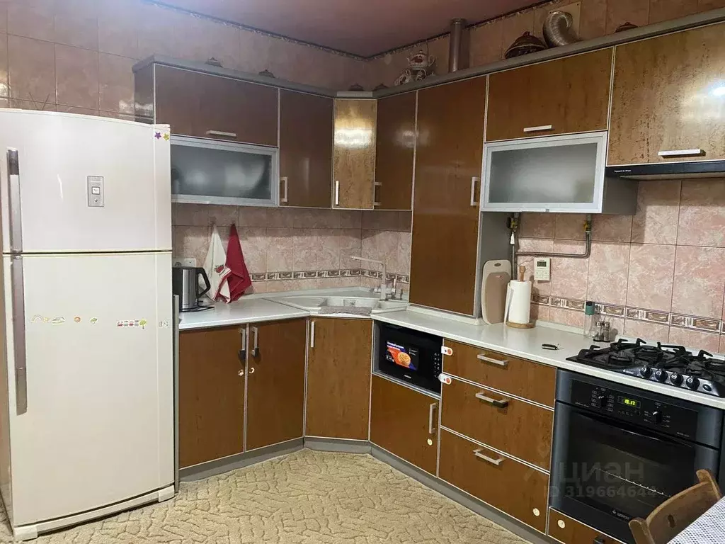 2-к кв. Ростовская область, Батайск ул. Энгельса, 83 (43.0 м) - Фото 0