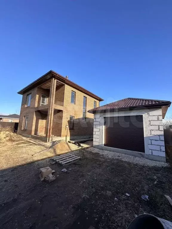 Дом 180 м на участке 8 сот. - Фото 0