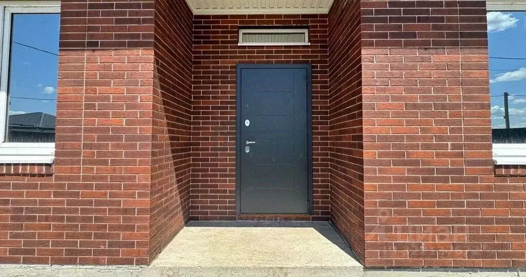 Дом в Ростовская область, Азовский район, Поселок Красный сад ул. ... - Фото 1