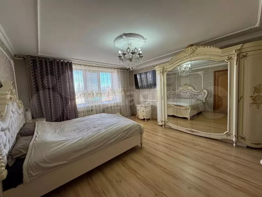 Дом 240 м на участке 14 сот. - Фото 1