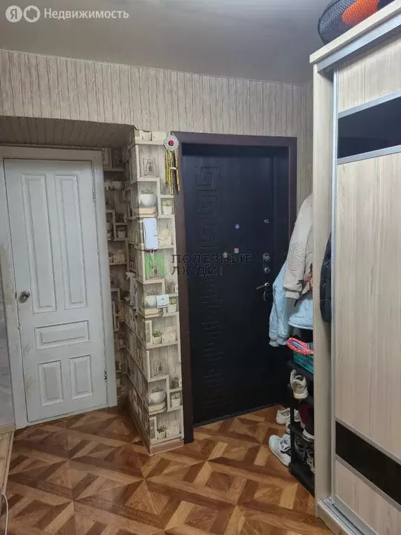 3-комнатная квартира: Ижевск, улица Дзержинского, 28 (55 м) - Фото 1