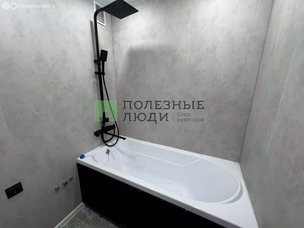 2-комнатная квартира: Ижевск, Клубная улица, 60 (50 м) - Фото 1