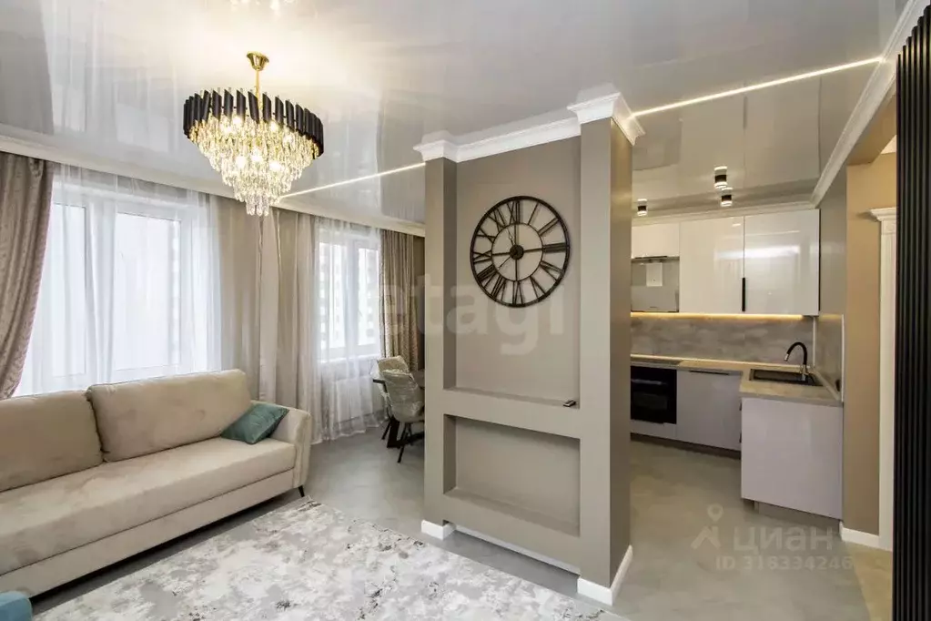 3-к кв. Тюменская область, Тюмень ул. Республики, 204к10 (86.6 м) - Фото 0