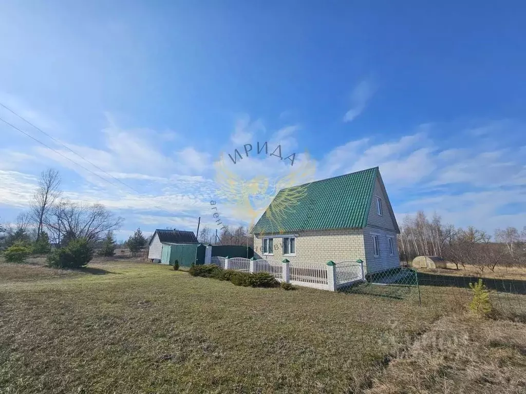 Дом в Белгородская область, Старооскольский городской округ, с. ... - Фото 1