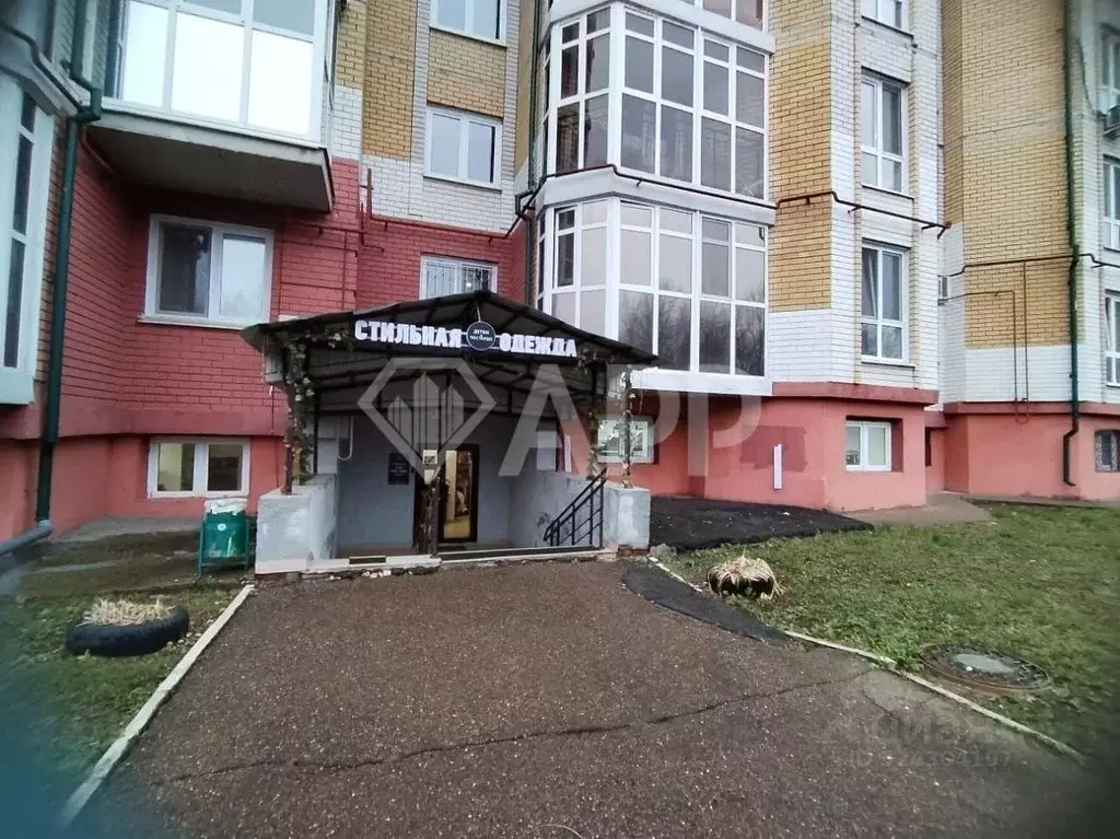 Помещение свободного назначения в Татарстан, Казань ул. Гарифа ... - Фото 1