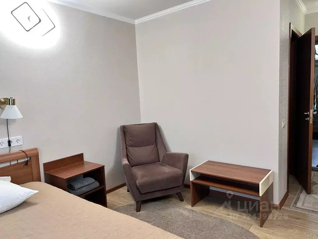 Комната Нижегородская область, Нижний Новгород Спортивная ул., 4 - Фото 2