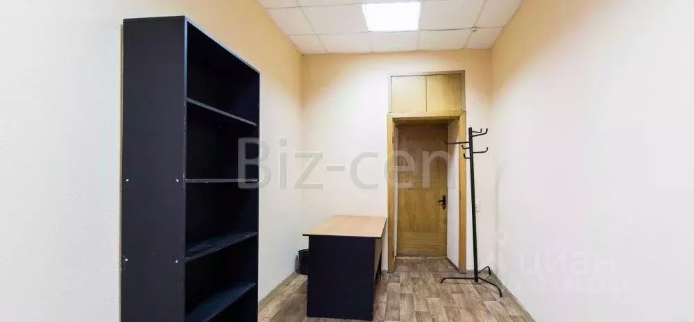 Офис в Санкт-Петербург Тамбовская ул., 8Б (20 м) - Фото 1