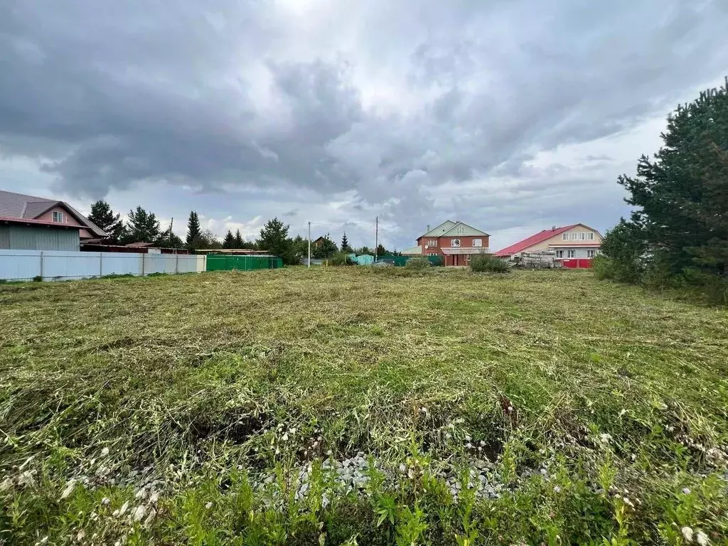 Участок в Свердловская область, Первоуральск городской округ, пос. ... - Фото 1