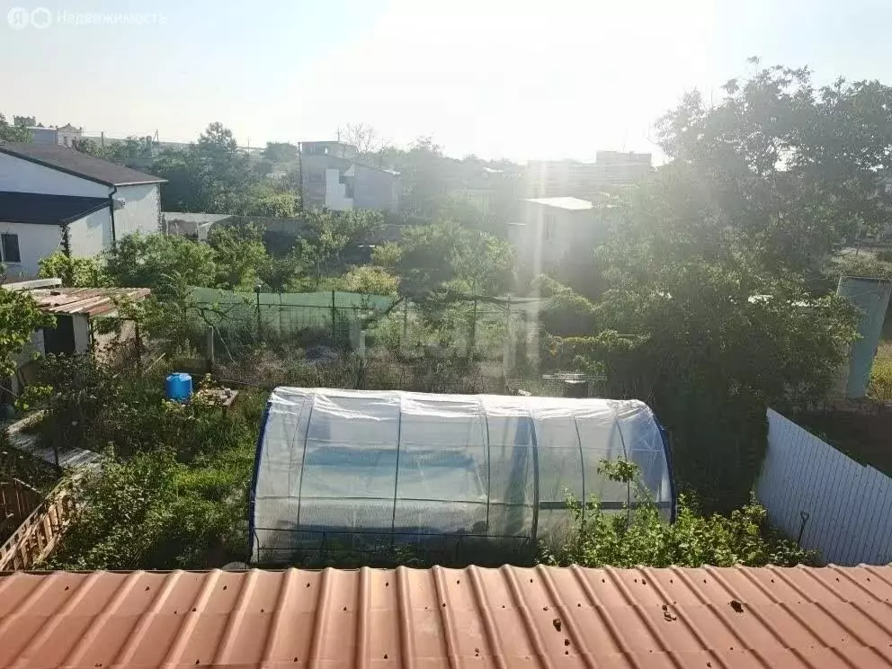 Дом в Сакский район, Суворовское сельское поселение, СПК Днепр, улица ... - Фото 1