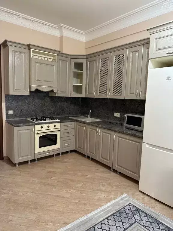 2-к кв. Дагестан, Каспийск просп. Акулиничева, 10 (68.0 м) - Фото 1