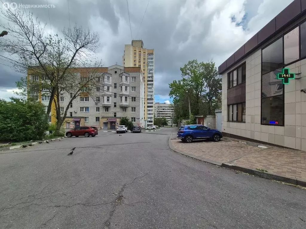 3-комнатная квартира: Белгород, улица Губкина, 18Г (56.6 м) - Фото 0