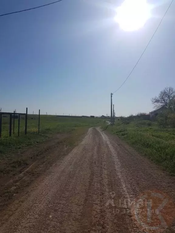 Участок в Крым, Сакский район, с. Суворовское  (8.0 сот.) - Фото 1