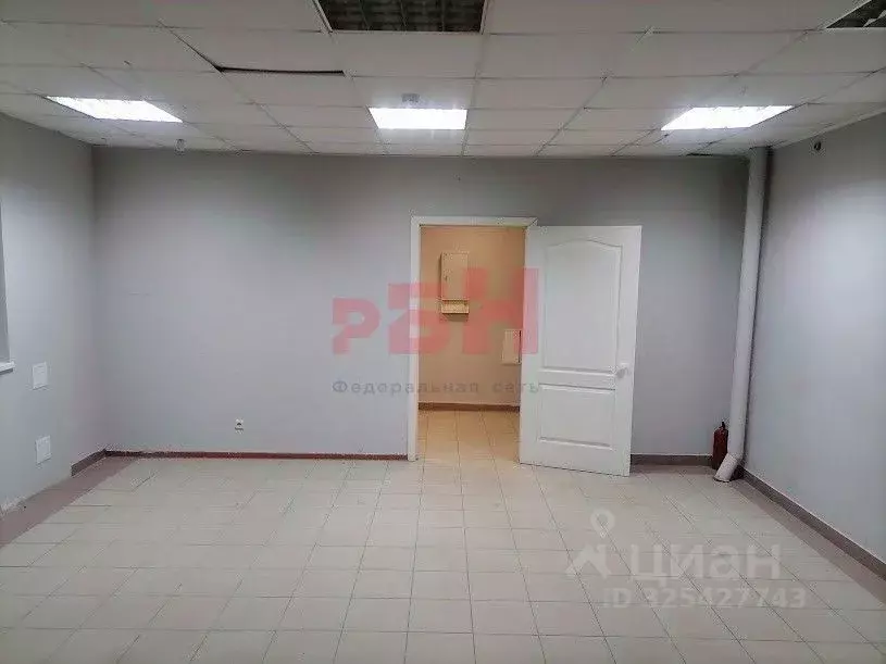 Торговая площадь в Курганская область, Курган Станционная ул., 35 (54 ... - Фото 1