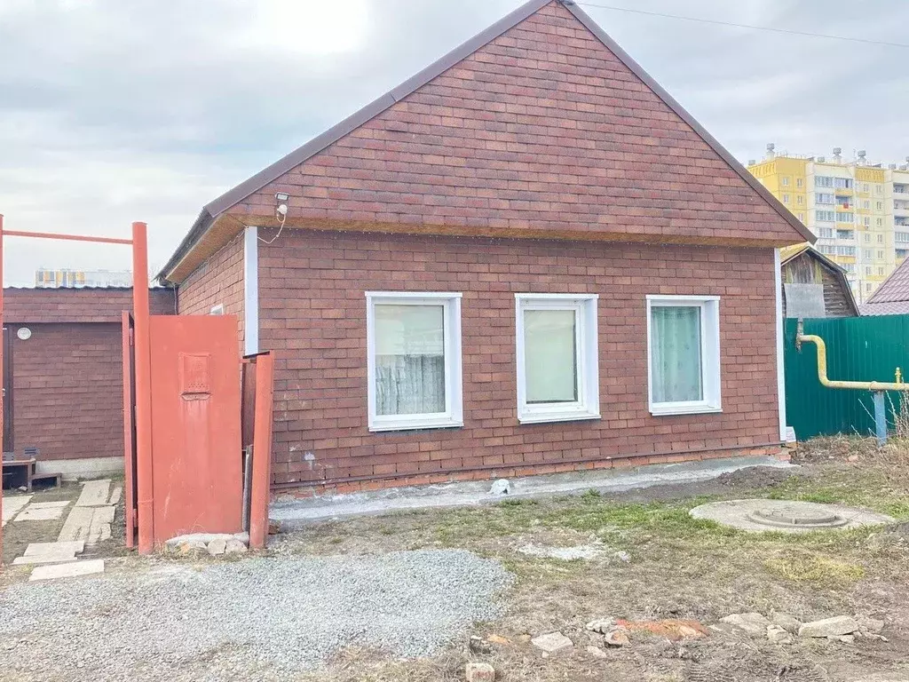 Дом в Челябинская область, Копейск ул. Блюхера, 28 (120 м) - Фото 1