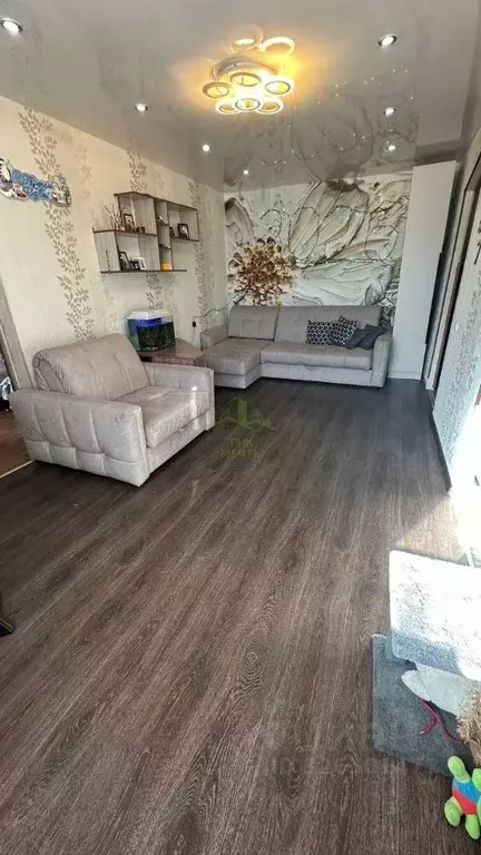 2-к кв. Бурятия, Улан-Удэ Октябрьская ул., 10 (42.2 м) - Фото 1