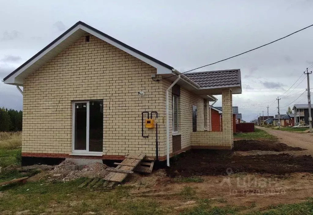 Дом в Татарстан, Высокогорский район, с. Усады, Удачный кп ул. ... - Фото 1