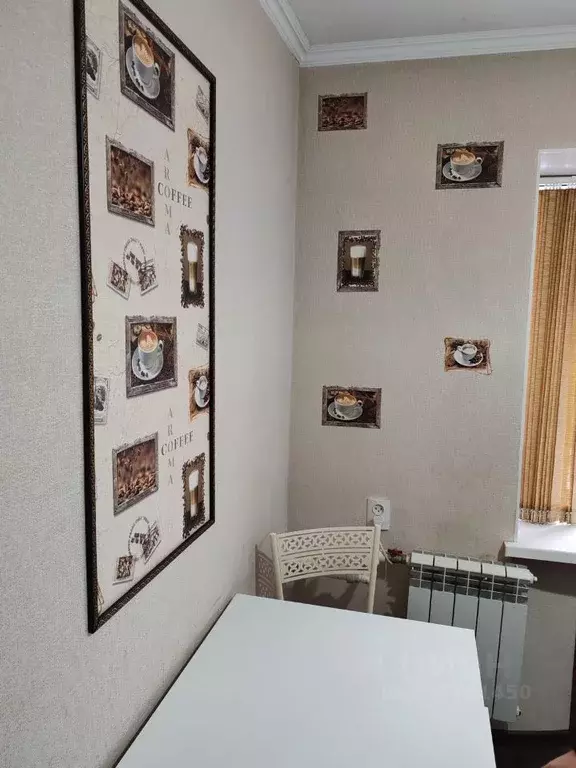 3-к кв. Омская область, Омск ул. 10 лет Октября, 180А (46.0 м) - Фото 1