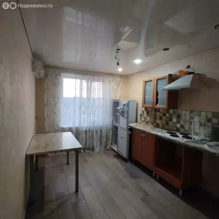 1-комнатная квартира: посёлок городского типа Стройкерамика, улица ... - Фото 1