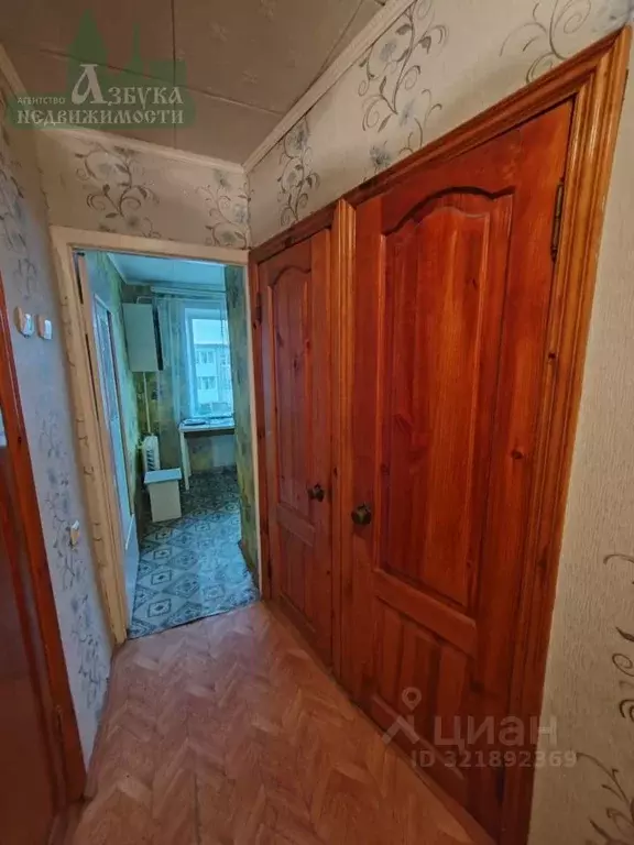 3-к кв. Смоленская область, Смоленск Южный мкр, 27А (59.7 м) - Фото 0