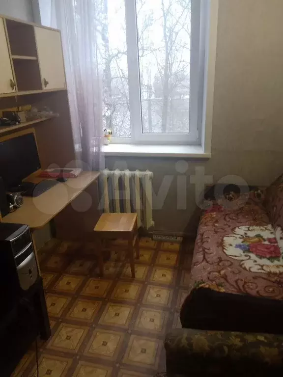 Комната 21 м в 3-к., 2/4 эт. - Фото 0