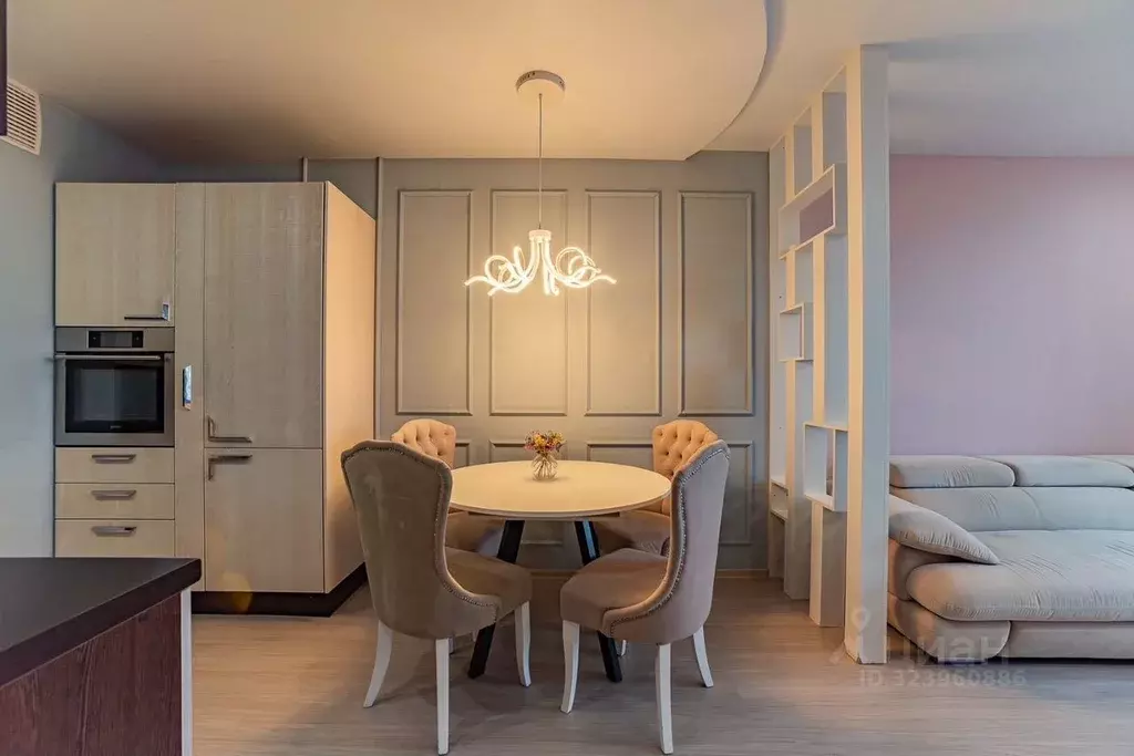 2-к кв. Свердловская область, Екатеринбург ул. Заводская, 92А (70.3 м) - Фото 2