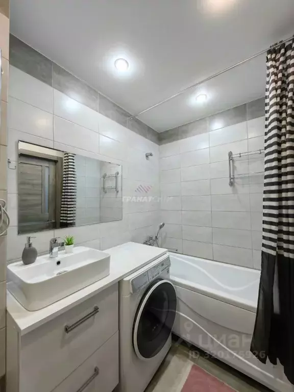 2-к кв. Омская область, Омск Волгоградская ул., 2 (51.2 м) - Фото 1