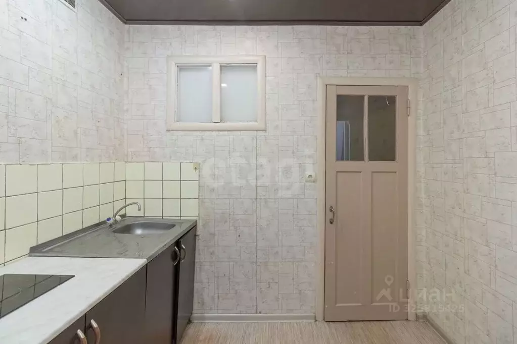 1-к кв. Тюменская область, Тюмень Одесская ул., 39 (31.0 м) - Фото 0