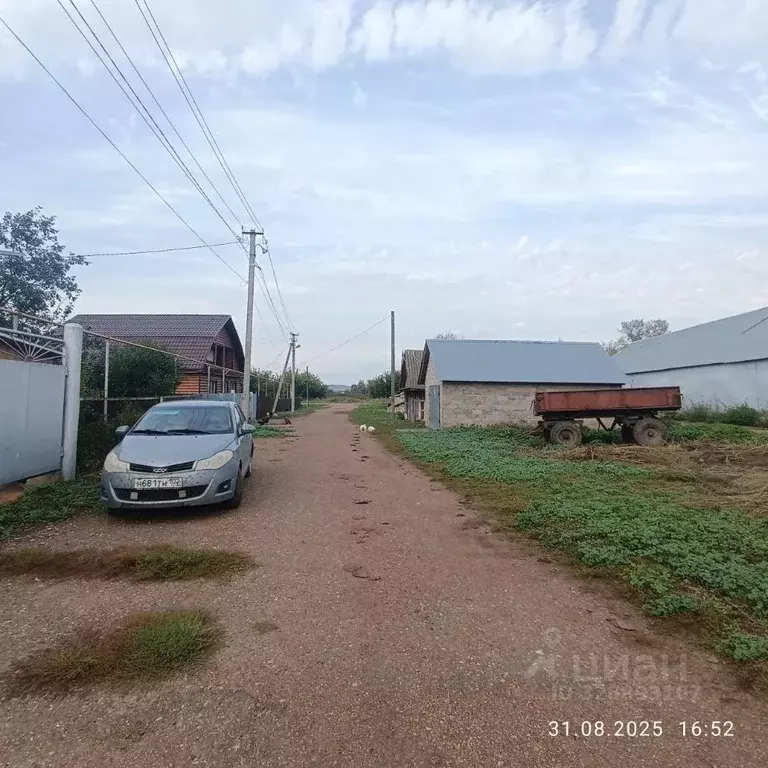 Дом в Башкортостан, Бирский район, Березовский сельсовет, с. Березовка ... - Фото 2