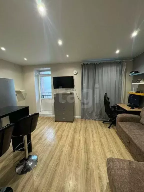 Студия Новосибирская область, Новосибирск Дивногорский мкр, ул. ... - Фото 1