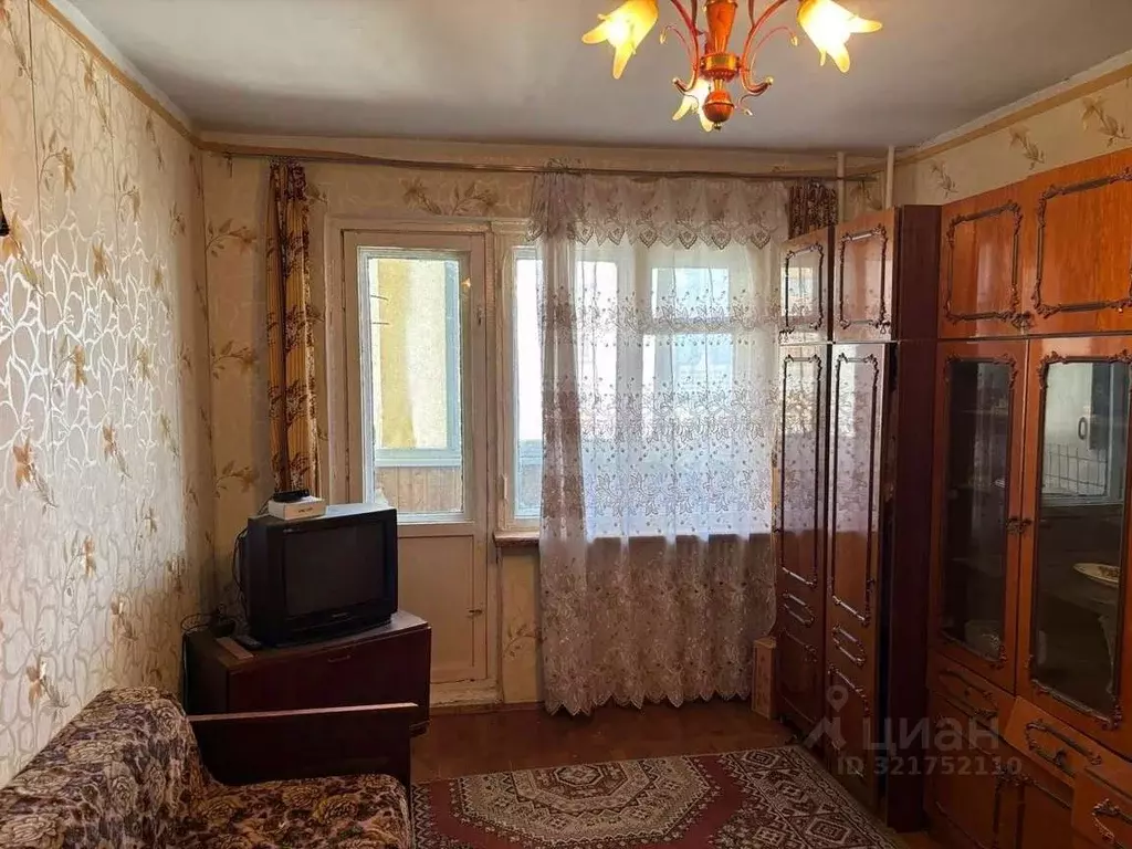 3-к кв. Белгородская область, Белгород Первомайская ул., 11 (59.7 м) - Фото 1