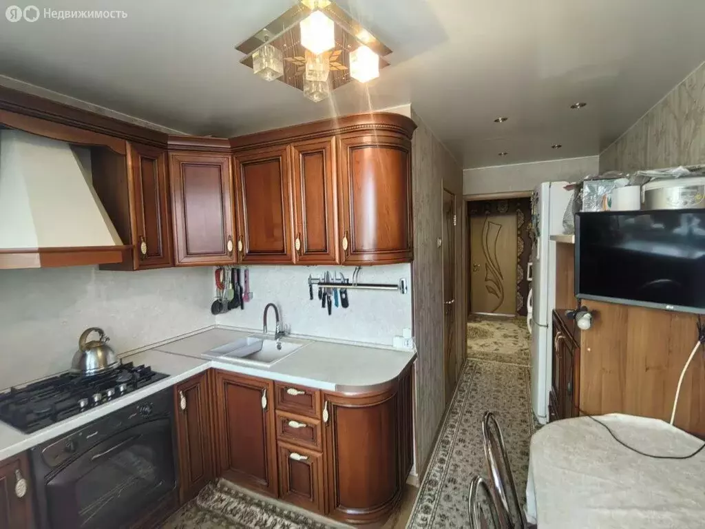 3-комнатная квартира: посёлок городского типа Софрино, Средняя улица, ... - Фото 1